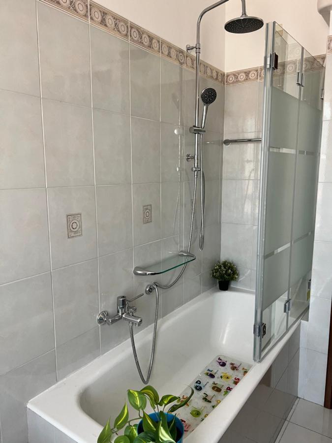 Bnbook Pero Figino Rho Fiera, 2 Camere Da Letto E 2 Bagni Exterior foto